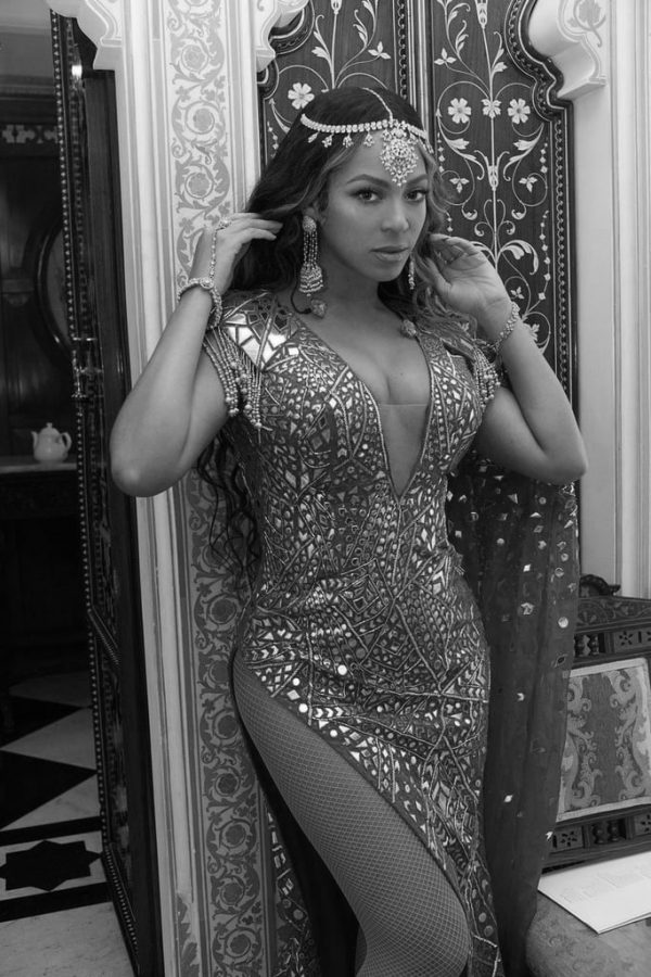 Beyoncé dressed for the Ambani wedding.