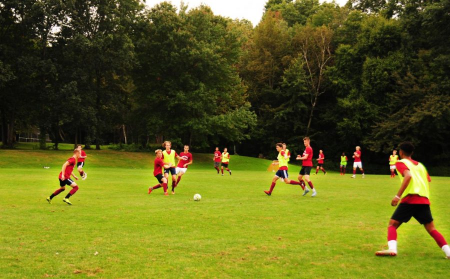 Boys+Varsity+Soccer+Looks+to+Playoffs