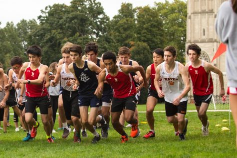 Aroon Sankoh '21 in the middle. Courtesy of Tyler Weisberg '22.